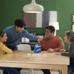 Guesstures Game -Hasbro Toyland bf15bd1d66582881dda94da42a4eee6598c98963