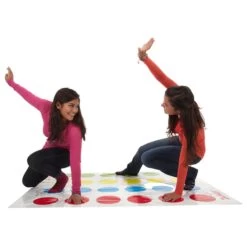 Hasbro Twister Spanish Game -Hasbro Toyland img 183478 e5896eb37ab2ed58cc411a6f05a3c6aa 1